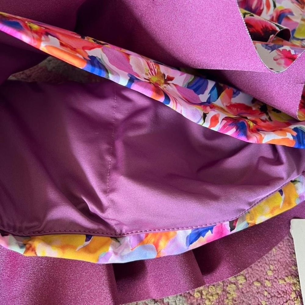 One shoulder photo real floral swimsuit top by Cosita Linda - S - Picture 5 of 5